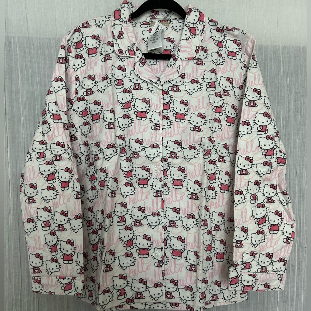 Pottery Barn Hello Kitty Organic Flannel Pajamas
( Just Top)